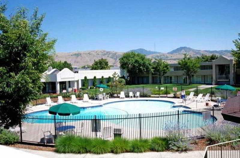 Ramada By Wyndham Salt Lake City North Temple Zewnętrze zdjęcie